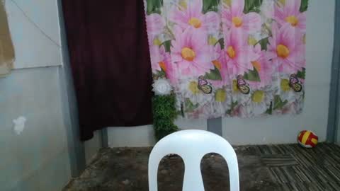 stephanie_zee online show from June 15, 6:27 am