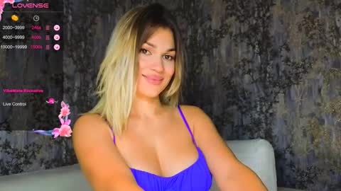 Snapshot of stephany_luxe chatting on September 17, 2:59 am Stephany online show from September 17, 2:59 am