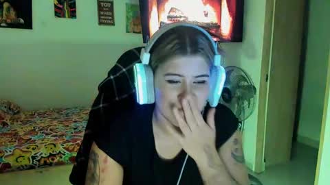 Snapshot of stephany_uwu chatting on January 25, 1:54 am Stephany independient model online show from January 25, 1:54 am