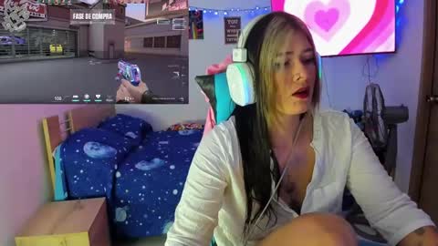 Snapshot of stephany_uwu chatting on January 16, 12:45 am Stephany independient model online show from January 16, 12:45 am