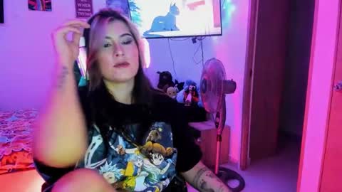 Snapshot of stephany_uwu chatting on January 28, 4:18 am Stephany independient model online show from January 28, 4:18 am