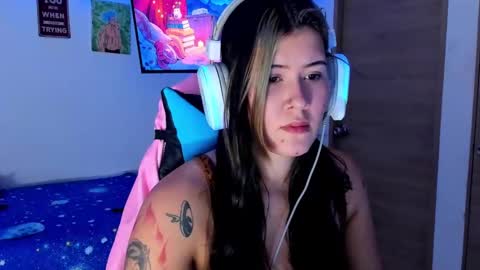 Snapshot of stephany_uwu chatting on February 2, 11:42 pm Stephany independient model online show from February 2, 11:42 pm