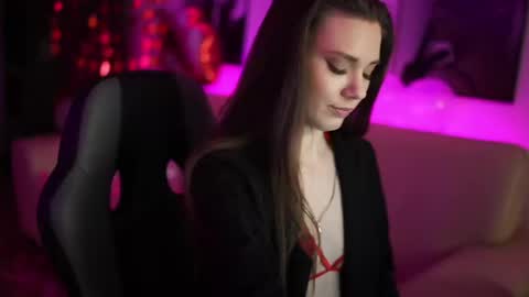 stephie0404 online show from February 13, 11:47 pm