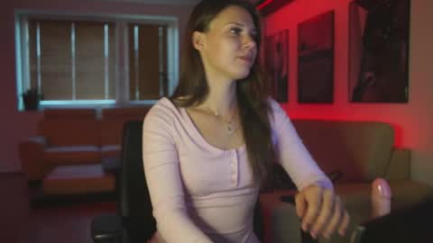stephie0404 online show from September 9, 4:34 am