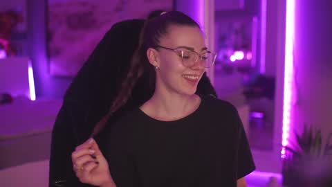stephie0404 online show from December 30, 10:23 pm