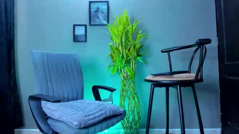 Steve  online show from February 7, 2:53 pm