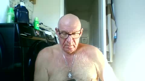 stevejons47 online show from October 20, 2:22 pm