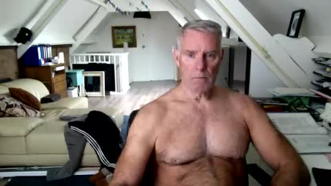 stevetwo online show from May 4, 11:39 am