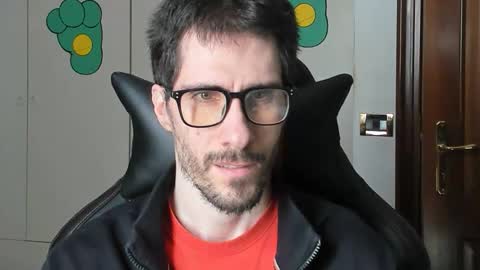 Snapshot of stevex870 chatting on October 8, 12:11 pm Steve online show from October 8, 12:11 pm