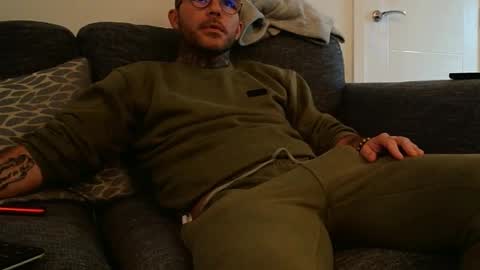 stevie_rae online show from October 20, 4:34 pm