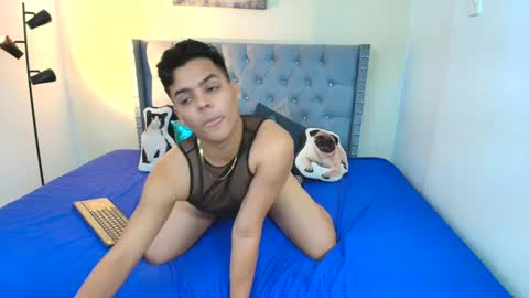 Snapshot of stewart_mateo_ chatting on September 18, 5:22 am stewart online show from September 18, 5:22 am