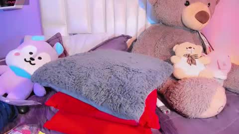 Steisee Reyes online show from October 10, 7:47 am