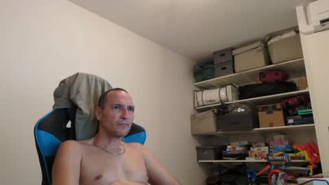 stickolive1 online show from August 3, 8:04 pm