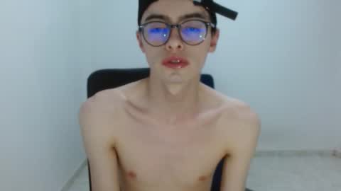 stiv_grant online show from April 23, 11:06 pm