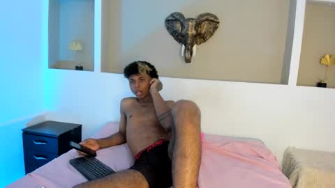 Stiven  online show from October 22, 9:27 pm