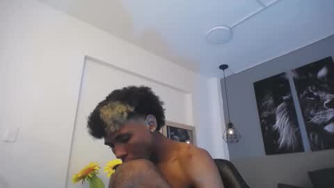 Stiven  online show from October 6, 7:42 pm