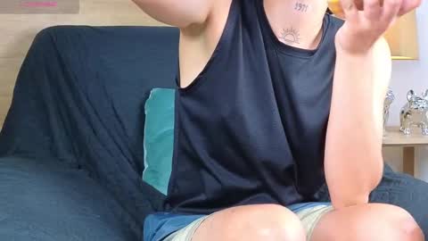 stivenbenet1 online show from October 21, 8:56 pm