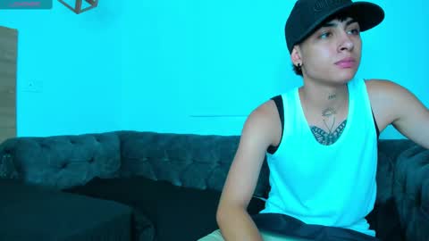 Snapshot of stivenbenet1 chatting on February 27, 1:17 pm stivenbenet1 online show from February 27, 1:17 pm