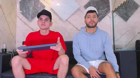 friends online show from February 15, 5:32 am