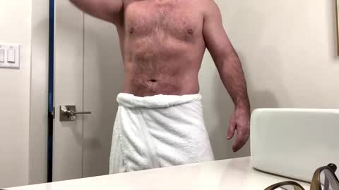 Snapshot of stlhotwifeguy chatting on February 19, 11:57 pm stlhotwifeguy online show from February 19, 11:57 pm