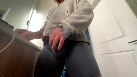 Snapshot of stlhotwifeguy chatting on October 6, 5:20 pm stlhotwifeguy online show from October 6, 5:20 pm