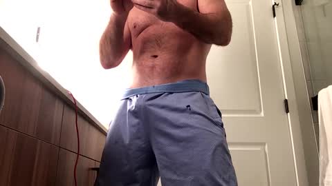 Snapshot of stlhotwifeguy chatting on January 1, 5:55 pm stlhotwifeguy online show from January 1, 5:55 pm