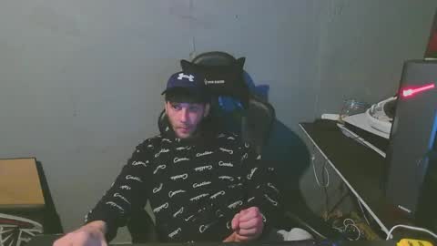 Snapshot of stonedpanda77 chatting on December 28, 5:12 am stonedpanda77 online show from December 28, 5:12 am