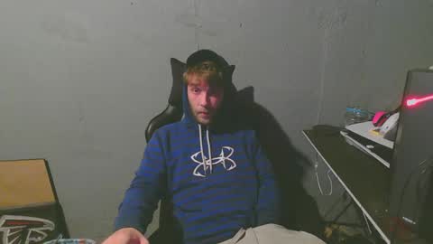 Snapshot of stonedpanda77 chatting on January 7, 5:33 am stonedpanda77 online show from January 7, 5:33 am