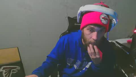 Snapshot of stonedpanda77 chatting on December 6, 11:19 pm stonedpanda77 online show from December 6, 11:19 pm