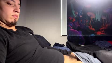 Snapshot of stoneinthesword chatting on January 12, 12:44 pm stoneinthesword online show from January 12, 12:44 pm