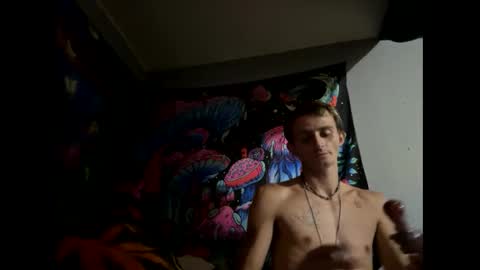 Snapshot of stonerlife42022 chatting on September 14, 10:33 pm stonerlife42022 online show from September 14, 10:33 pm