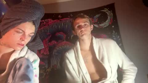 Snapshot of stonerlife42022 chatting on September 21, 1:20 am stonerlife42022 online show from September 21, 1:20 am