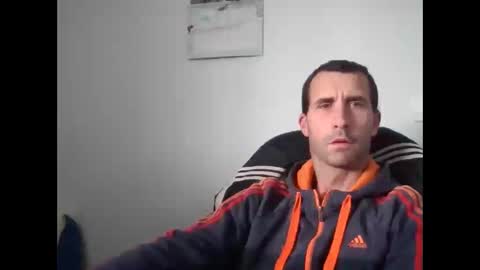 Snapshot of storanex chatting on December 20, 10:05 am storanex online show from December 20, 10:05 am