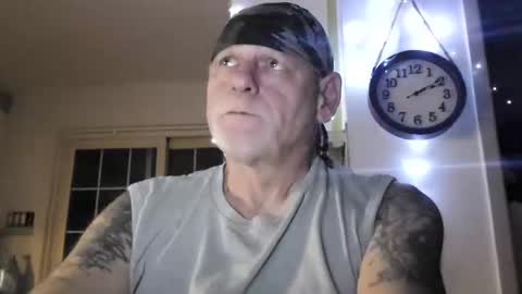 stormynorm14 online show from January 1, 7:09 am