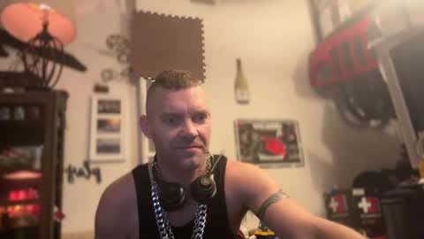 Str8 online show from February 20, 10:59 am