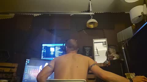 Str8 online show from February 28, 8:53 am