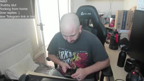 Snapshot of str8slut4use chatting on January 27, 9:02 am str8slut4use online show from January 27, 9:02 am