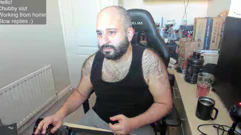 Snapshot of str8slut4use chatting on January 25, 9:26 am str8slut4use online show from January 25, 9:26 am