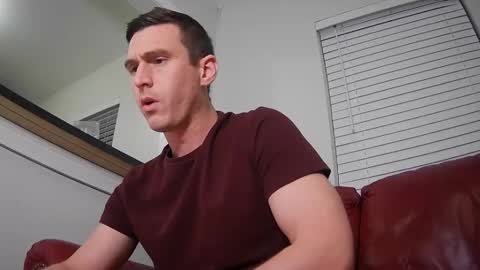 Snapshot of str8stuntcox chatting on January 2, 4:41 am Str8StuntCox online show from January 2, 4:41 am