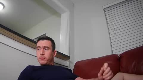 Snapshot of str8stuntcox chatting on January 3, 4:00 am Str8StuntCox online show from January 3, 4:00 am