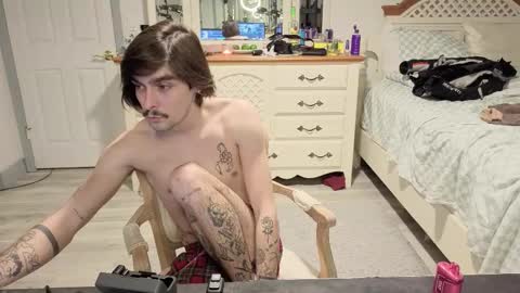 str8whiteboy21 online show from February 25, 2:26 am