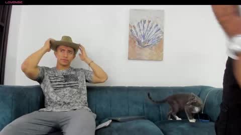 straight__friends online show from September 26, 2:14 pm