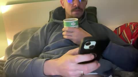 straightfirelotus69420 online show from November 15, 1:24 pm