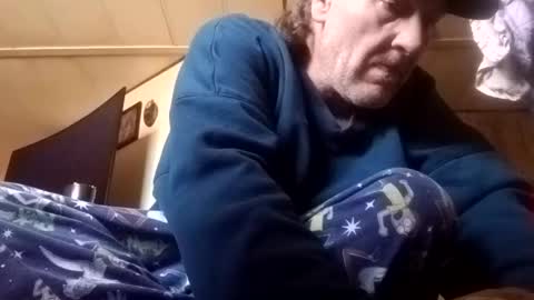 straighttoy online show from December 22, 4:36 pm