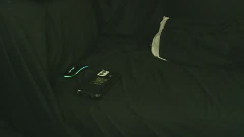 straitpipermann22 online show from October 17, 4:16 am