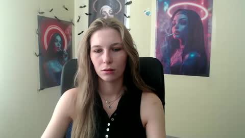 Amalia online show from May 7, 6:09 am