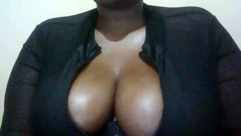 Snapshot of strangerdanger_2 chatting on September 11, 3:57 pm strangerdanger_2 online show from September 11, 3:57 pm