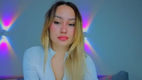 Tati and Lola online show from April 5, 5:04 am