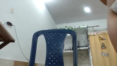 Snapshot of strawberrysexy735 chatting on October 23, 3:24 pm Dulce online show from October 23, 3:24 pm