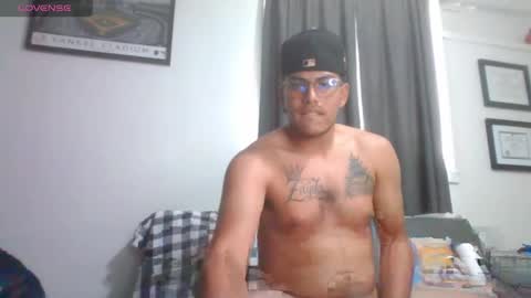 Snapshot of strokingdaddy4 chatting on September 10, 6:53 pm strokingdaddy4 online show from September 10, 6:53 pm